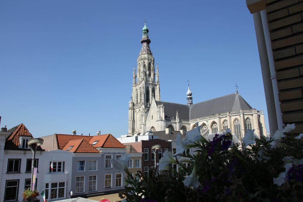 Stadshotel De Klok Breda Exterior photo